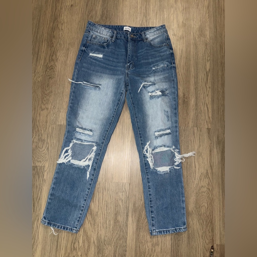 Trendy Distressed Boyfriend Jeans‎ in Blue